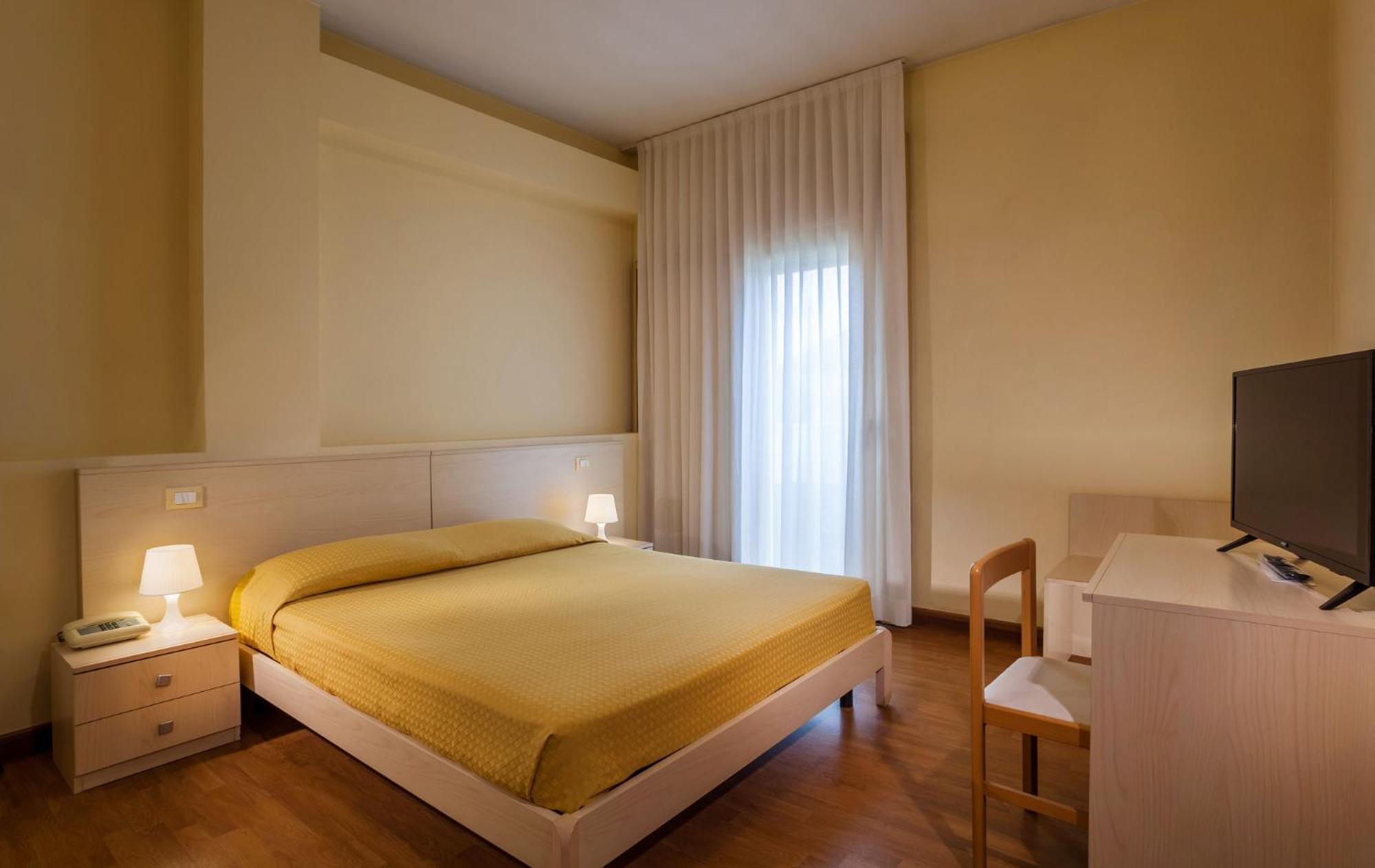 Hotel B&B Risorta อาบาโนแตร์เม ภายนอก รูปภาพ