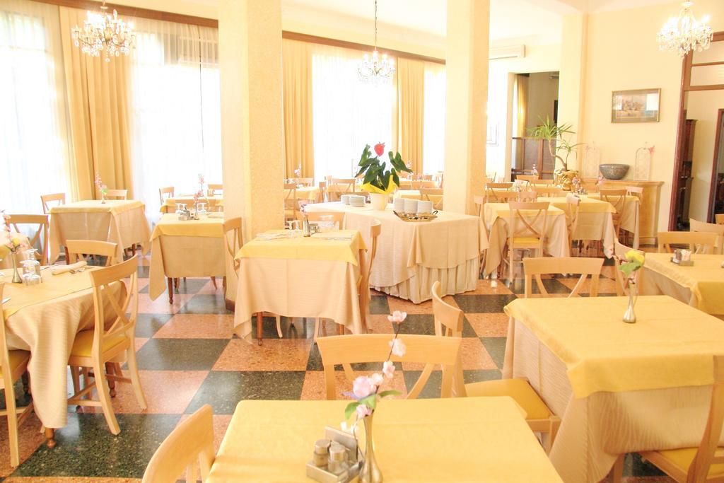Hotel B&B Risorta อาบาโนแตร์เม ภายนอก รูปภาพ
