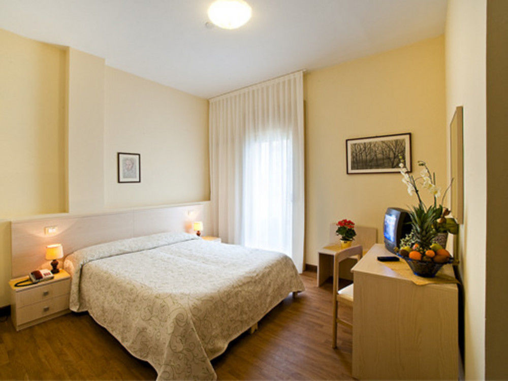 Hotel B&B Risorta อาบาโนแตร์เม ภายนอก รูปภาพ